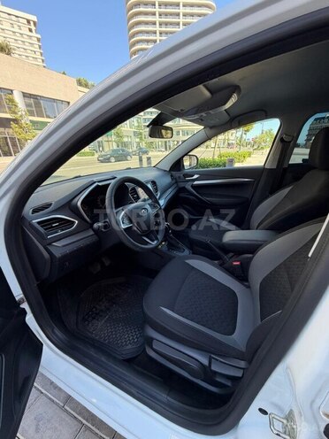 LADA (VAZ) Vesta-9