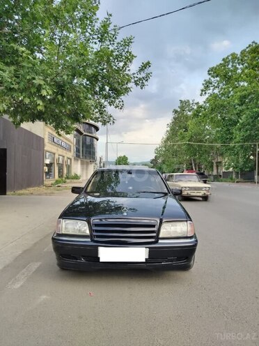 Mercedes C 230-1