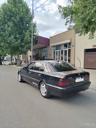 Mercedes C 230-6