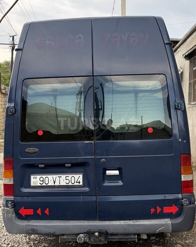 Ford Transit-4