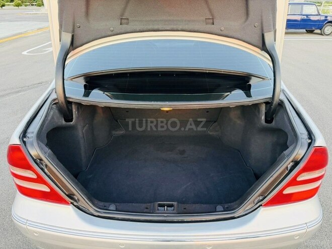 Mercedes C 200-13