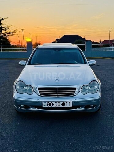 Mercedes C 200-1