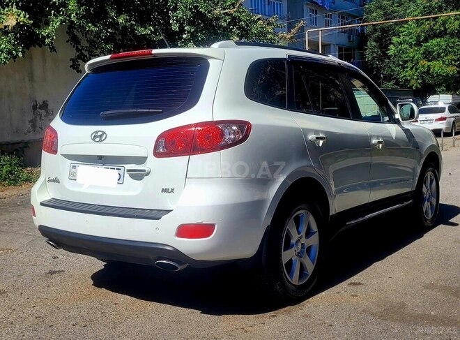 Hyundai Santa Fe-5
