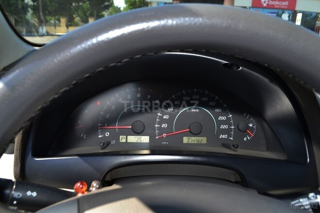 Toyota Camry-6