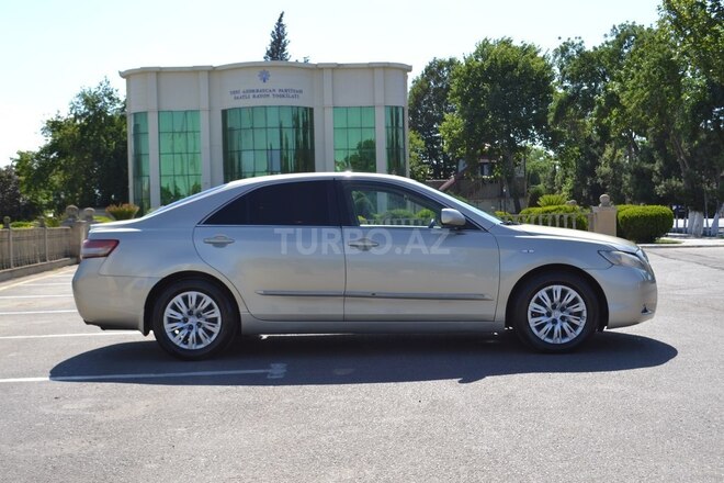 Toyota Camry-4