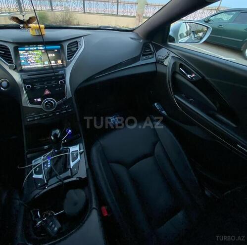 Hyundai Grandeur-11