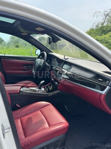 BMW 528-10