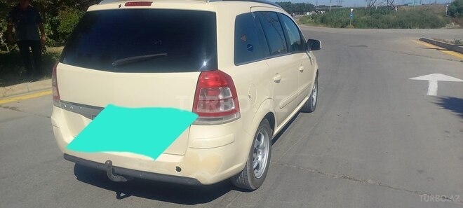 Opel Zafira-6