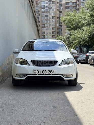 Daewoo Gentra-1