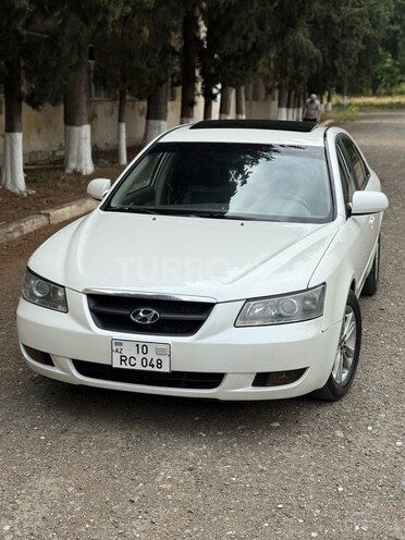 Hyundai Sonata-1
