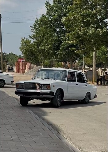LADA (VAZ) 2107-4