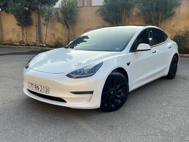 Tesla Model 3-11