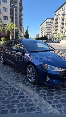 Hyundai Elantra-2
