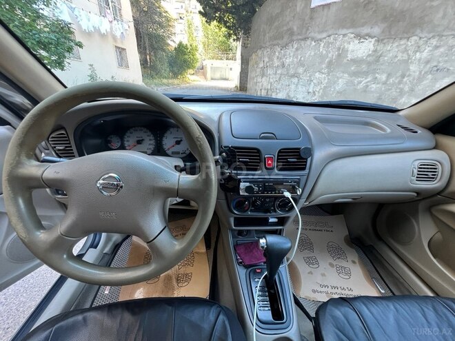Nissan Sunny-10