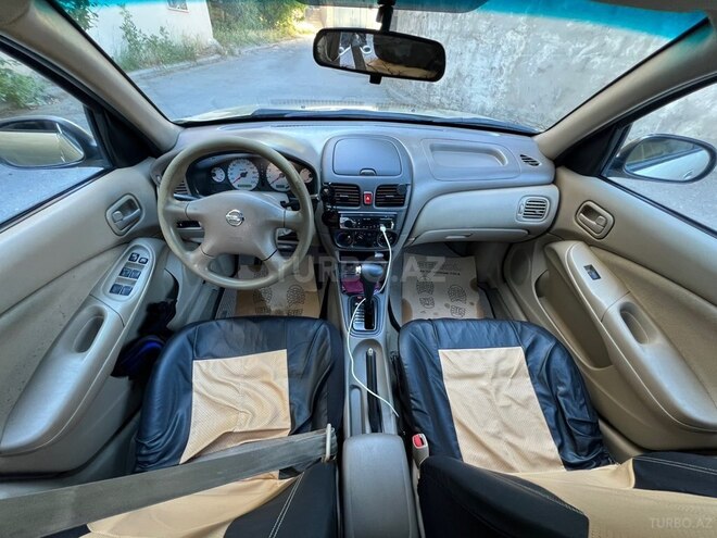 Nissan Sunny-9