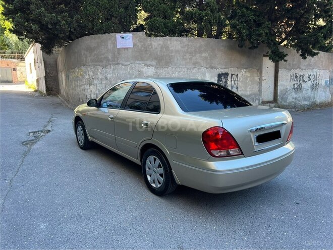 Nissan Sunny-7
