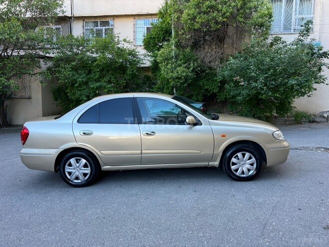 Nissan Sunny-5