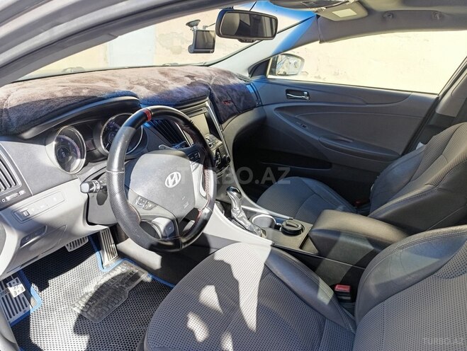 Hyundai Sonata-7