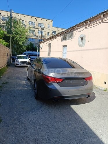 Hyundai Sonata-3