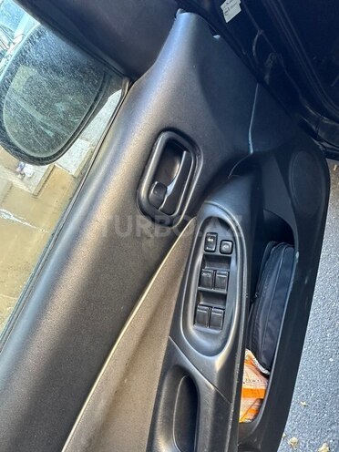 Nissan Sunny-11