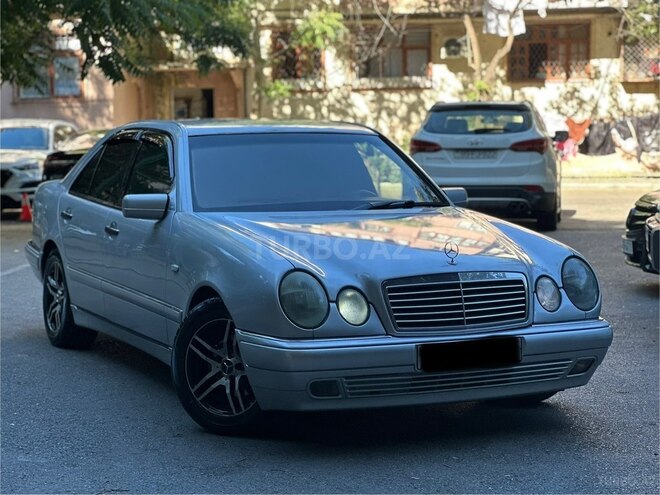 Mercedes E 240-9