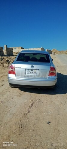 Volkswagen Passat-5