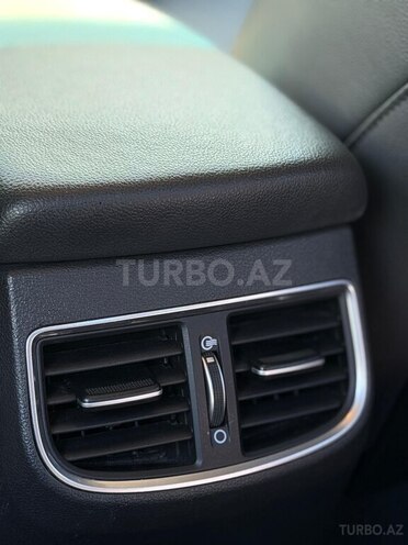 Hyundai Elantra-9