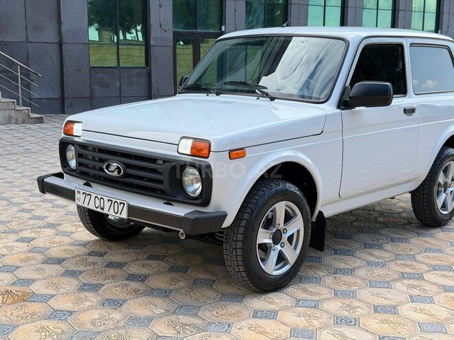 LADA (VAZ) Niva-12
