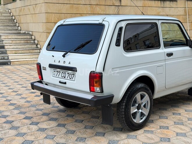 LADA (VAZ) Niva-10
