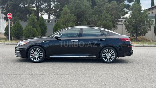Kia Optima-4