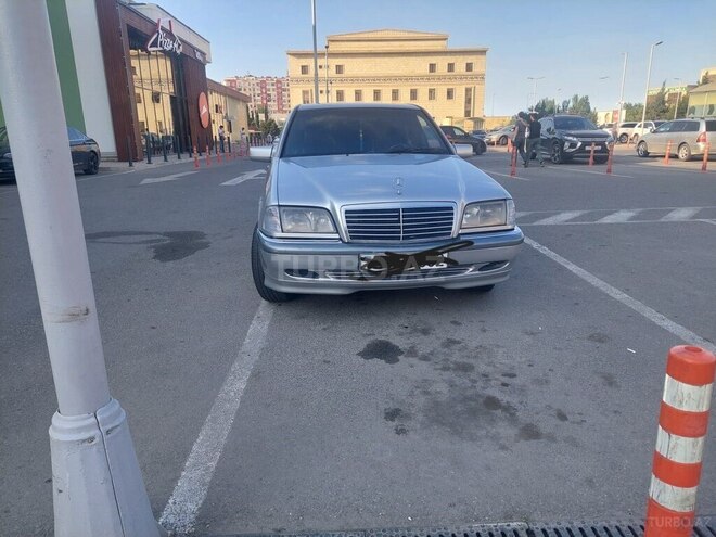 Mercedes C 180-1