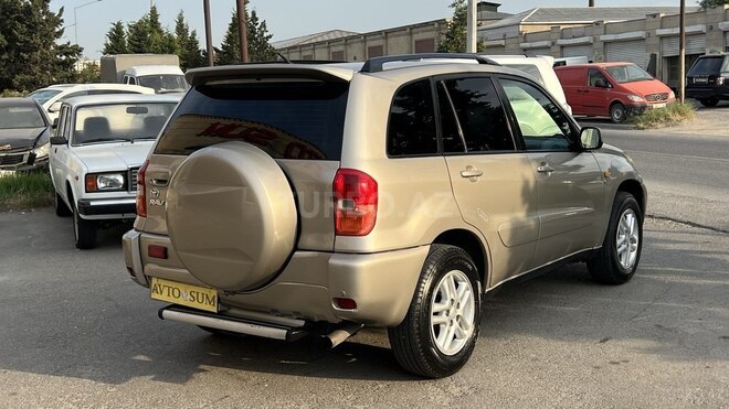 Toyota RAV4-2