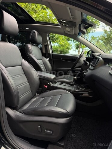 Kia Sorento-13