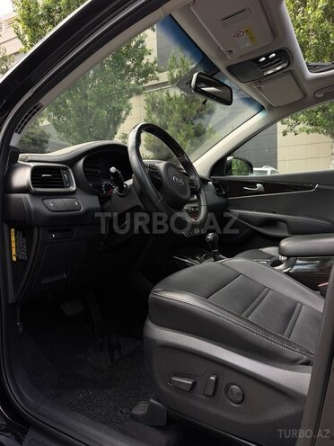 Kia Sorento-9