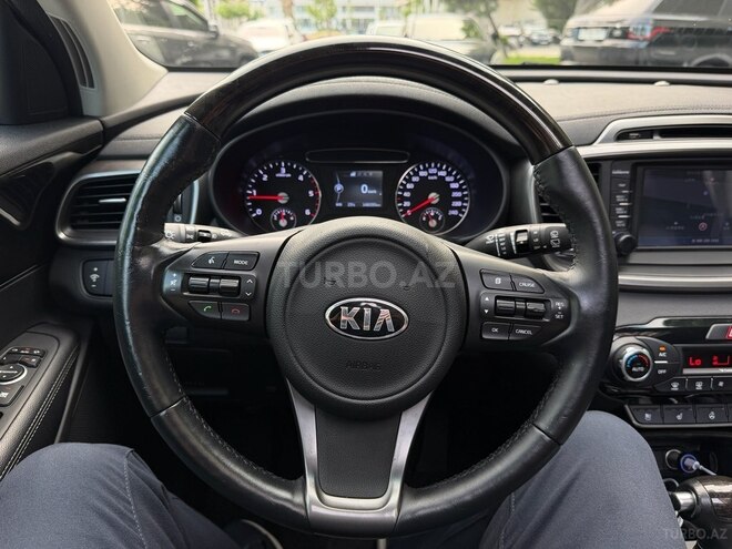 Kia Sorento-18