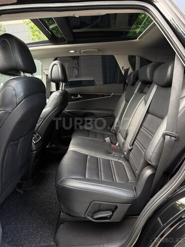 Kia Sorento-14