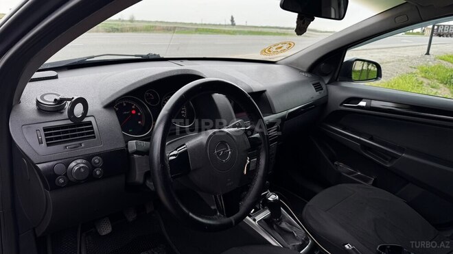 Opel Astra-7