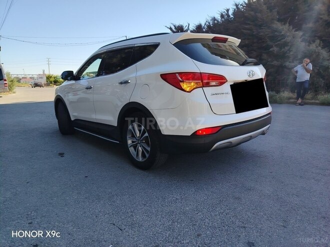 Hyundai Santa Fe-12