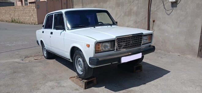 LADA (VAZ) 2107-8