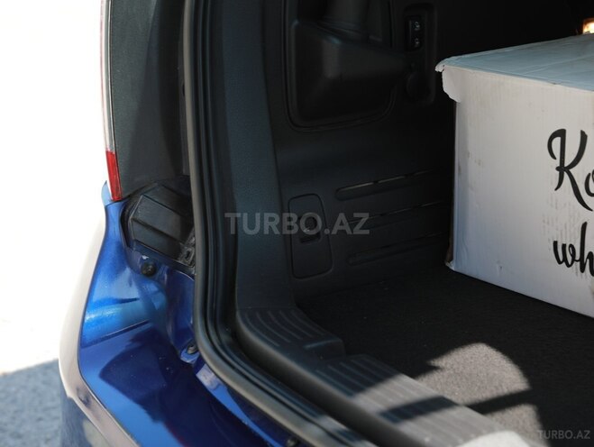 Ford Edge-13