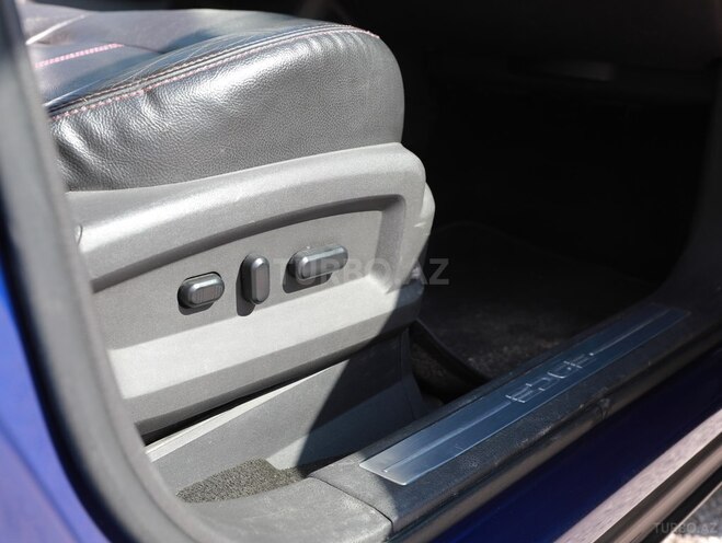 Ford Edge-8
