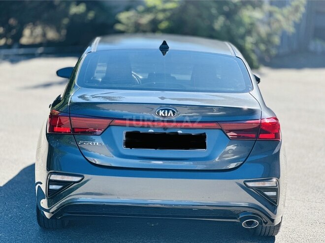 Kia Forte-13