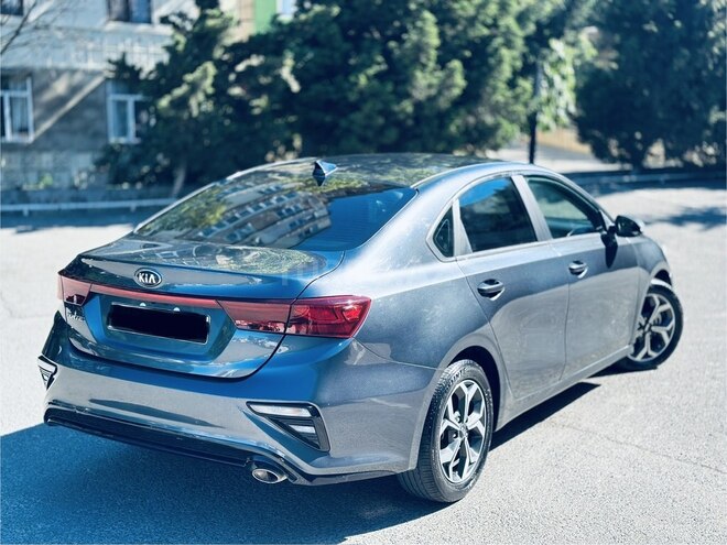Kia Forte-7