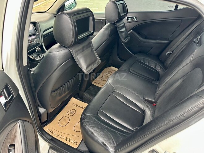 Kia Optima-15