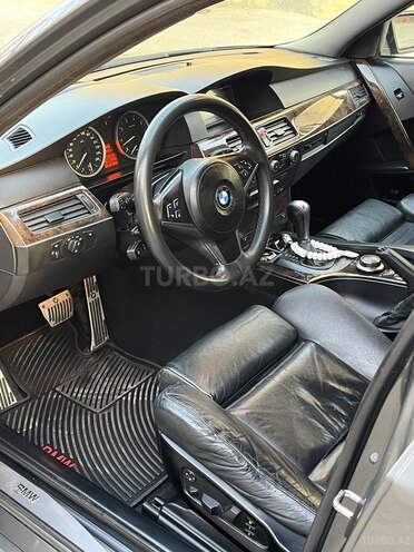 BMW 530-8