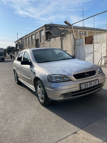 Opel Astra-12