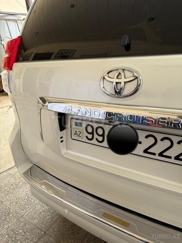 Toyota Land Cruiser Prado-5