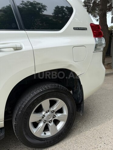 Toyota Land Cruiser Prado-7