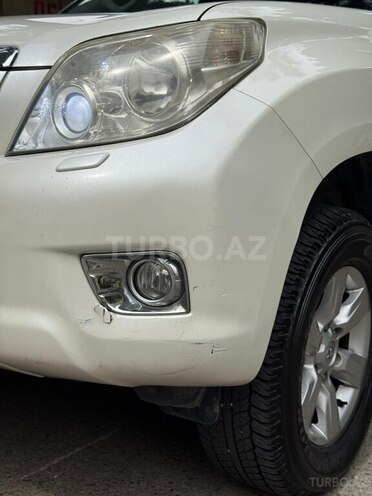 Toyota Land Cruiser Prado-9