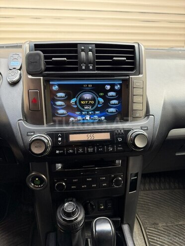 Toyota Land Cruiser Prado-15